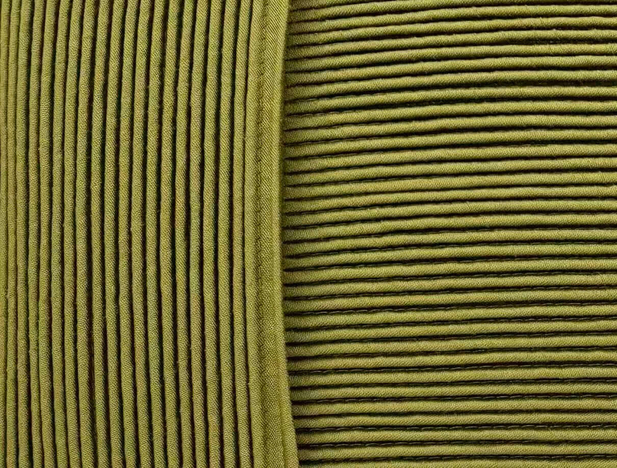 Handgefalteter Kissenbezug aus Kunstseide, 14x20 Zoll Beige, Salbeigrüner Kissenbezug (ohne Füllung)