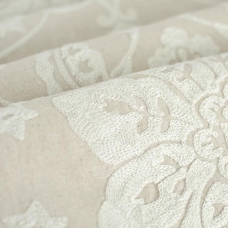 Elegant Damask Table Runner, White, Floral Pattern, French Country Style